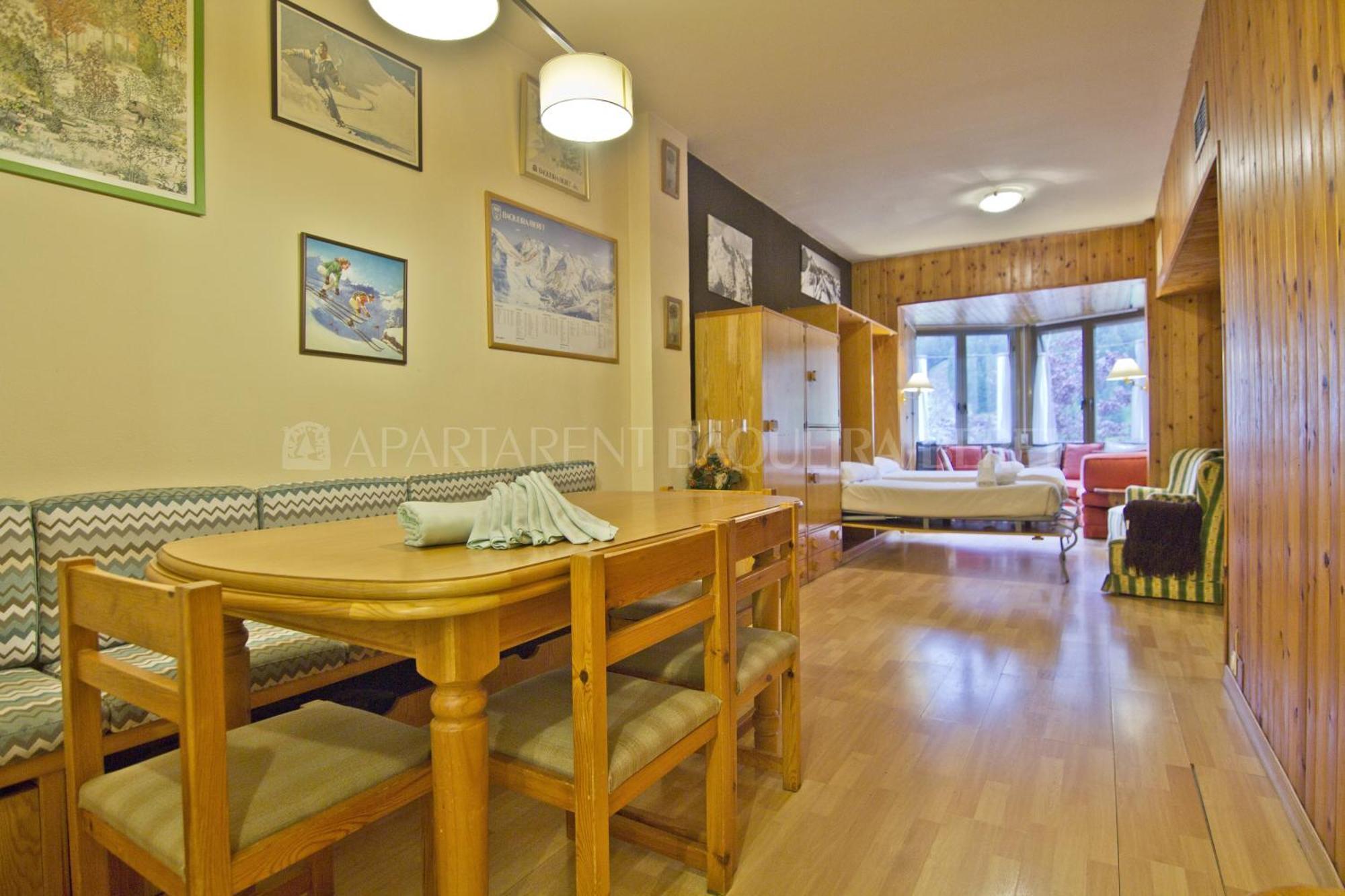 Apartarent 1500 Baqueira Beret Ruang foto
